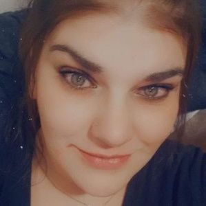 Meet your Posher, Krysti